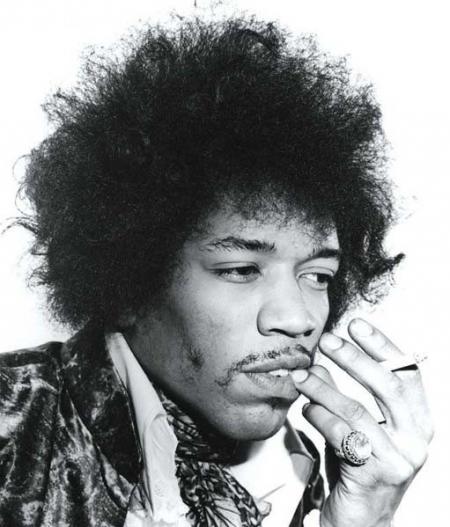 Sortie d'un film pornographique amateur censé montrer Jimi Hendrix !
