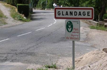 Ne cherchez pas de travailleurs acharnés ici, y en a pas !